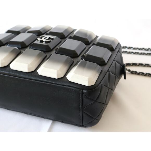 Chanel Art Camera Bag 14S Rare 2014 Ombre Plexiglass Leather Pop CC Authentic - Picture 5 of 15